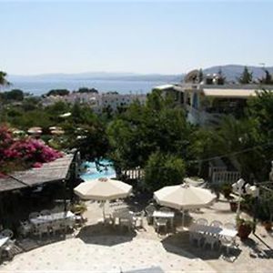 Pefkos Garden Hotel